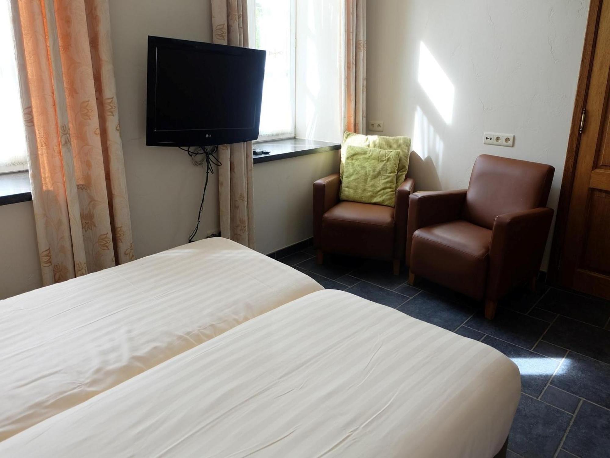 Stationed Between Spa And Liege Apartment In Эвей Экстерьер фото